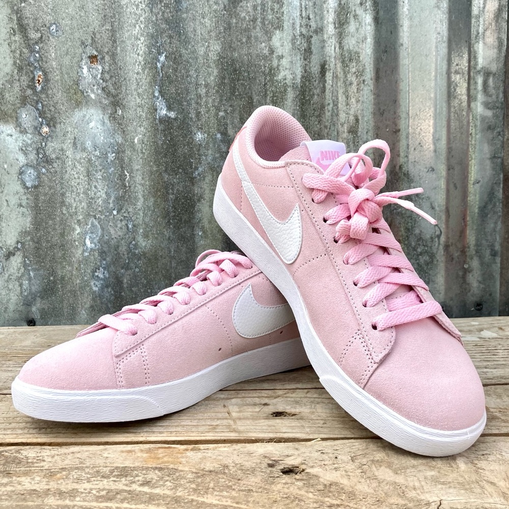 Nike Women’s Blazer Low SD Pink Sneakers